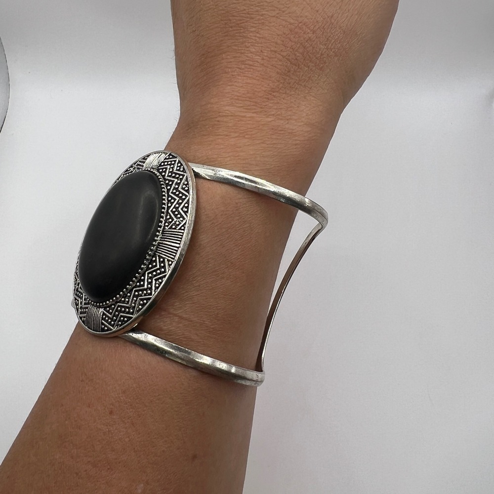 Boho Silver Tone Black Oval Stone Statement Cuff Bracelet Geometric Tribal Style